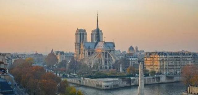 A Parigi C è Quella Della Cite