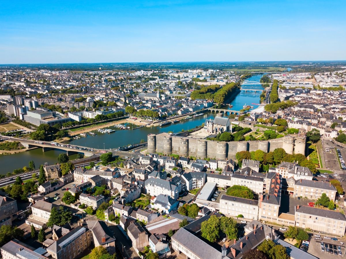 Angers copyright Canva