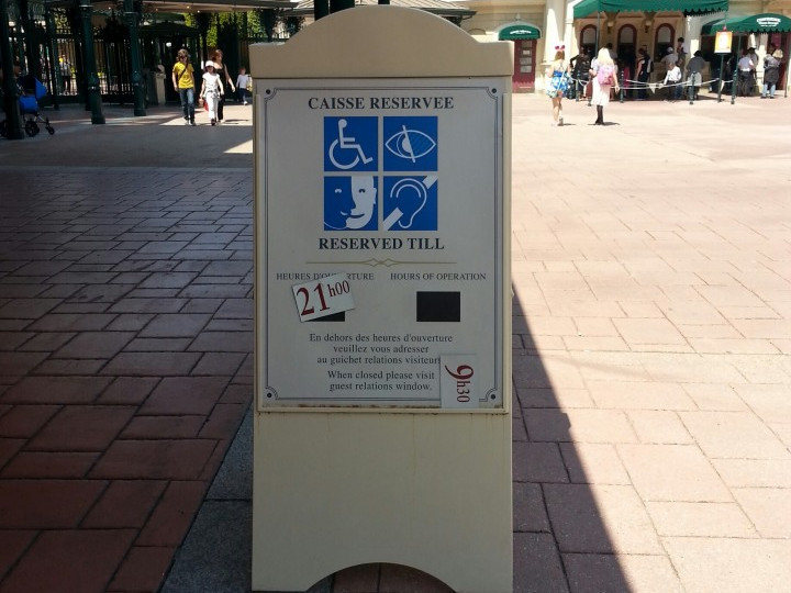 cassa prioritaria parchi Disney