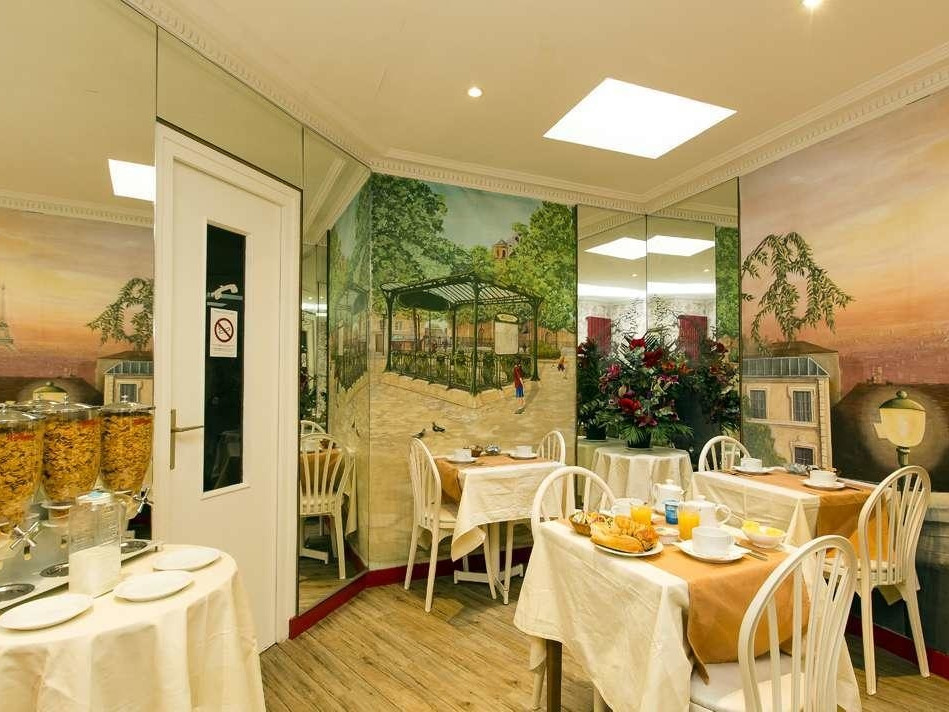 Hotel Regyn's Montmartre 2* Parigi