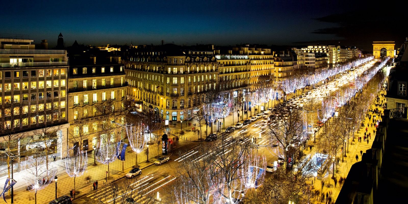 Champs Elysées Parigi - Triangolo d'oro
