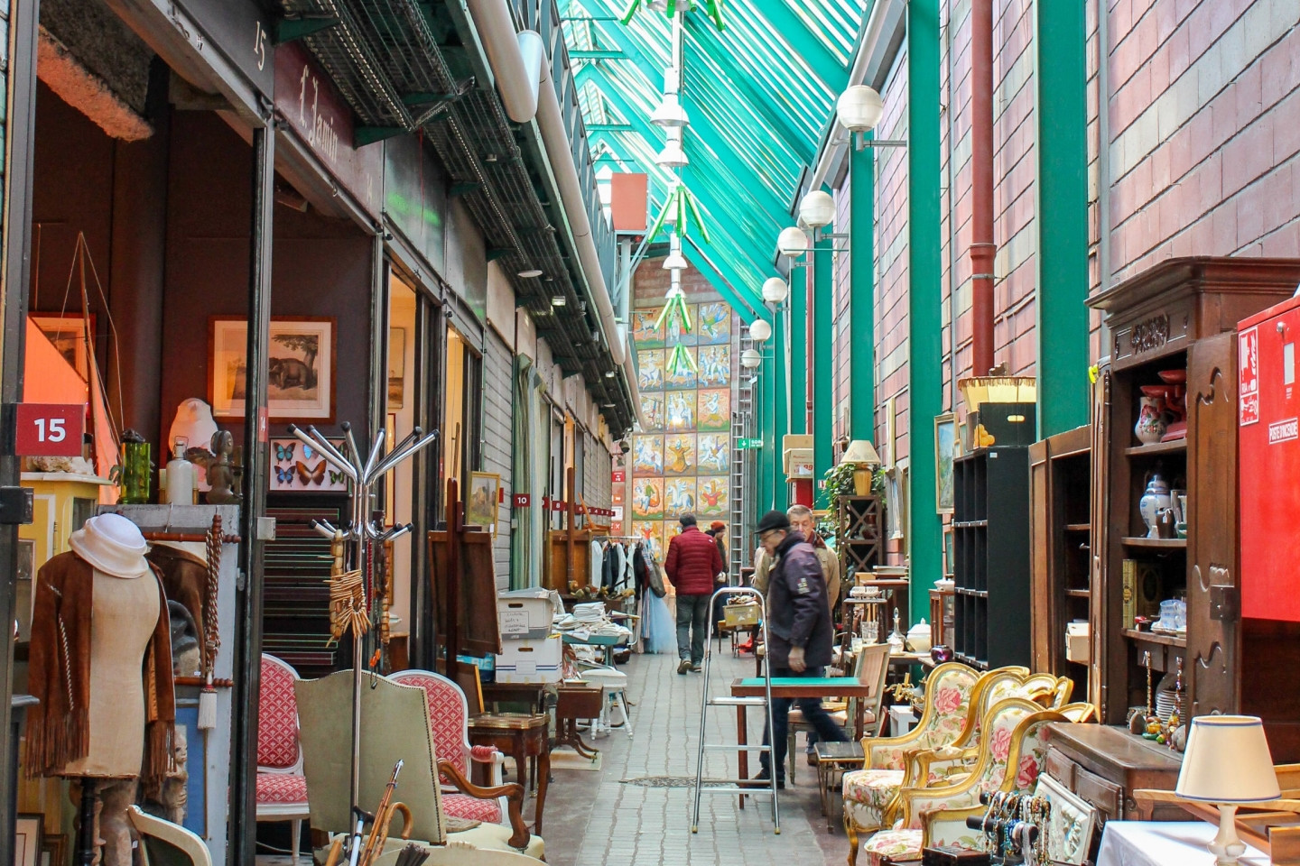 Mercatini di Parigi Mercato delle pulci di SaintOuen Mercatini di Parigi Mercato delle pulci di SaintOuen