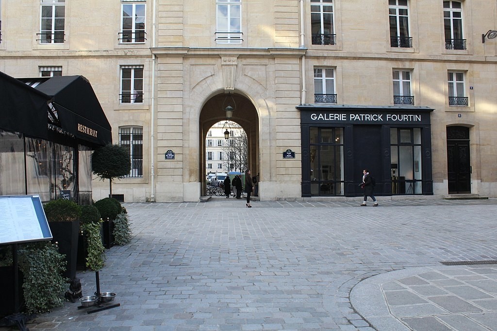 Place de Valois Parigi