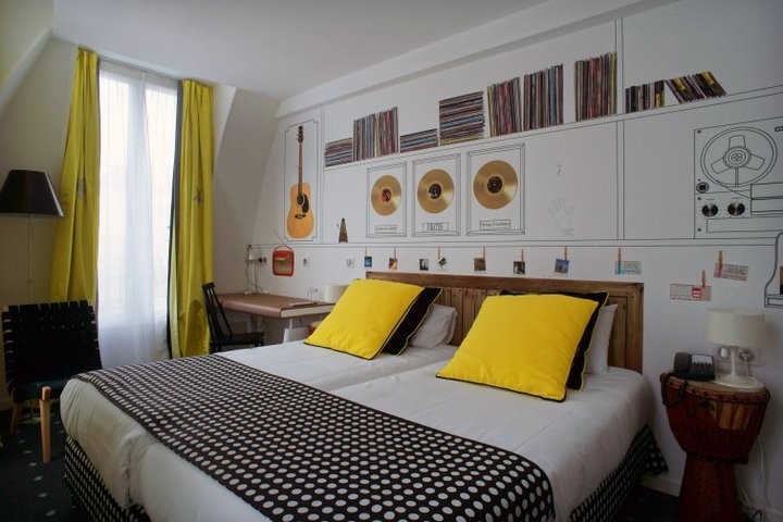 © HÔTEL DU TRIANGLE D'OR