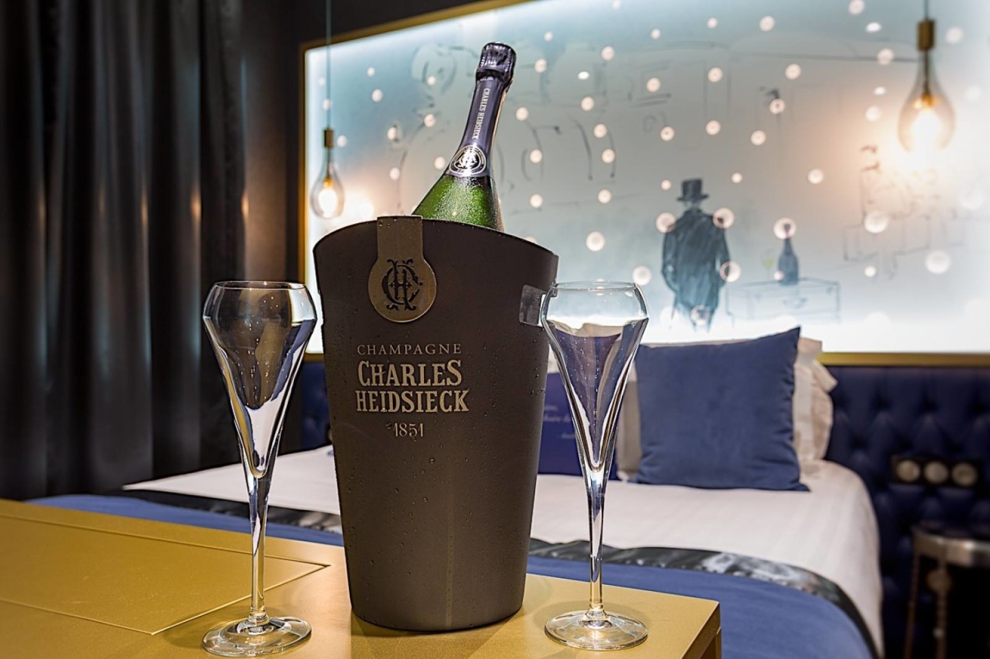 © HÔTEL LES BULLES DE PARIS