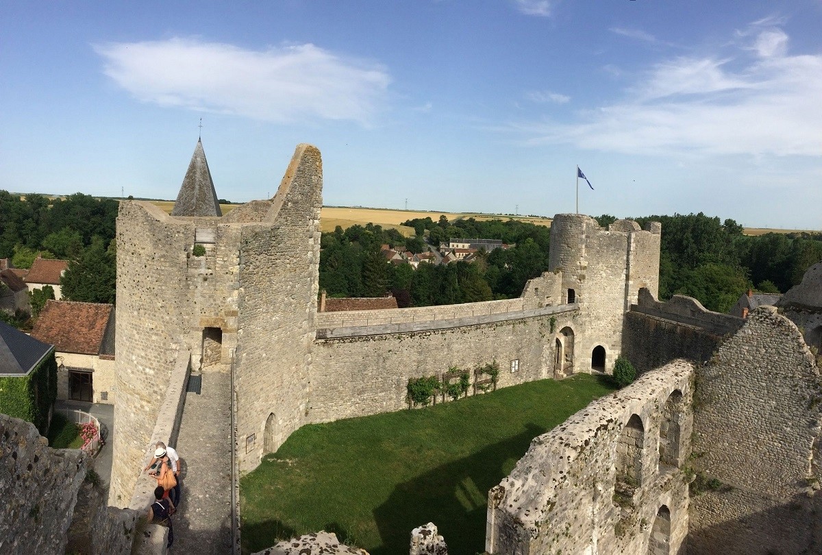 Yèvre-le-Châtel © Les Plus Beaux Villages de France