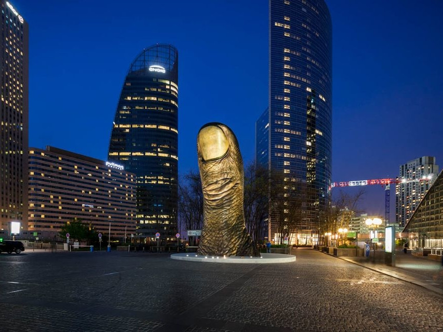 Il pollice di César © Paris La Défense