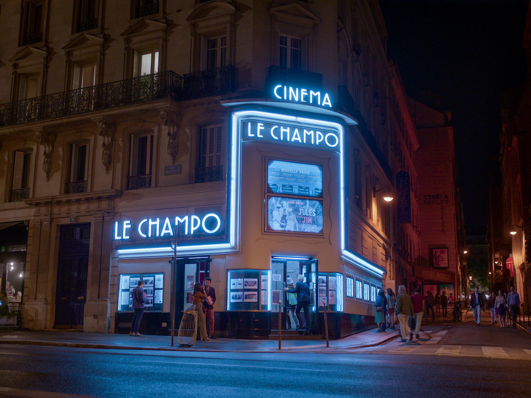 Cinema Le Champo - Emily in Paris © Netflix