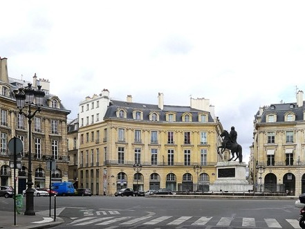 Place des Victoires