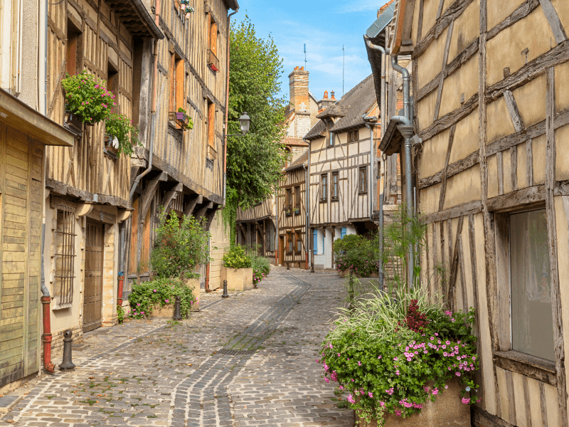 Centro storico Troyes © Canva
