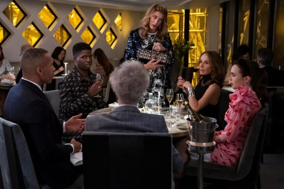 Le Jules Verne - Emily in Paris © Netflix