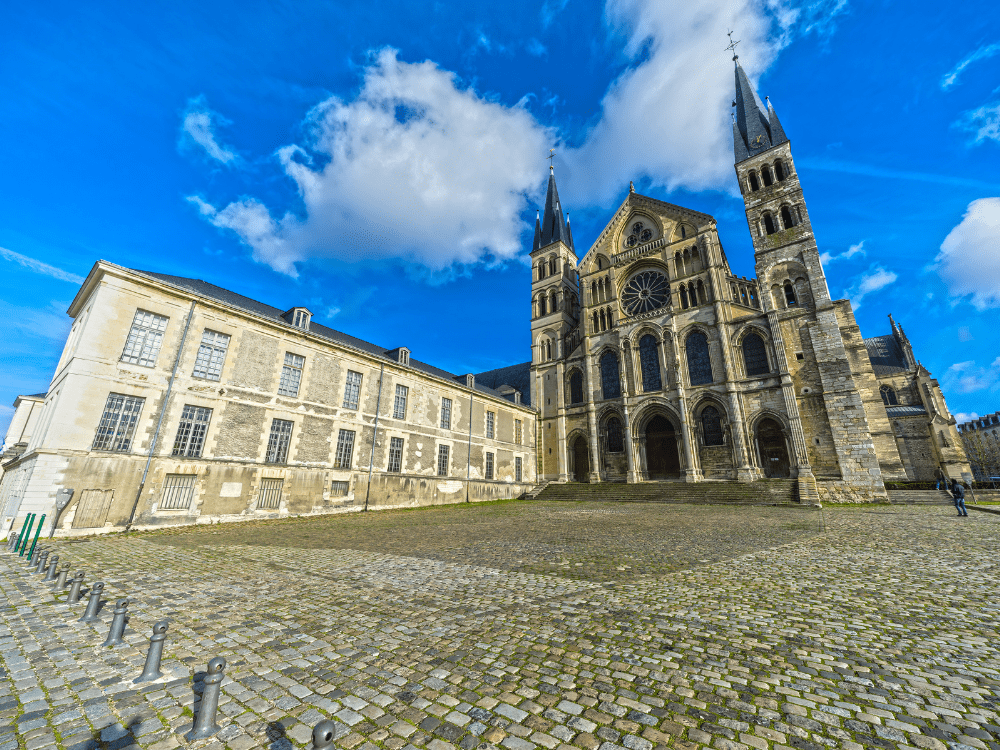 Abbaye de Saint-Remi Reims © Canva