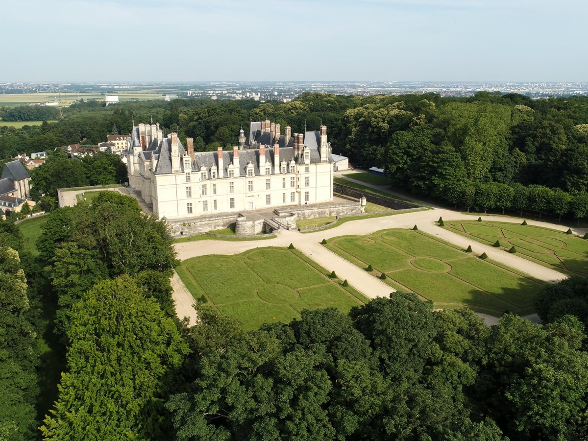 © castello di Écouen