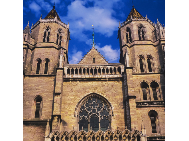 © Canva- Cattedrale Saint-Bénigne de Dijon