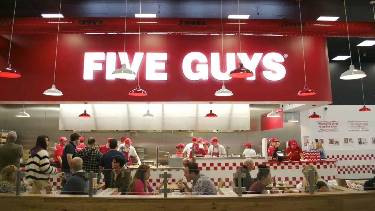 © Disneyland- Five Guys