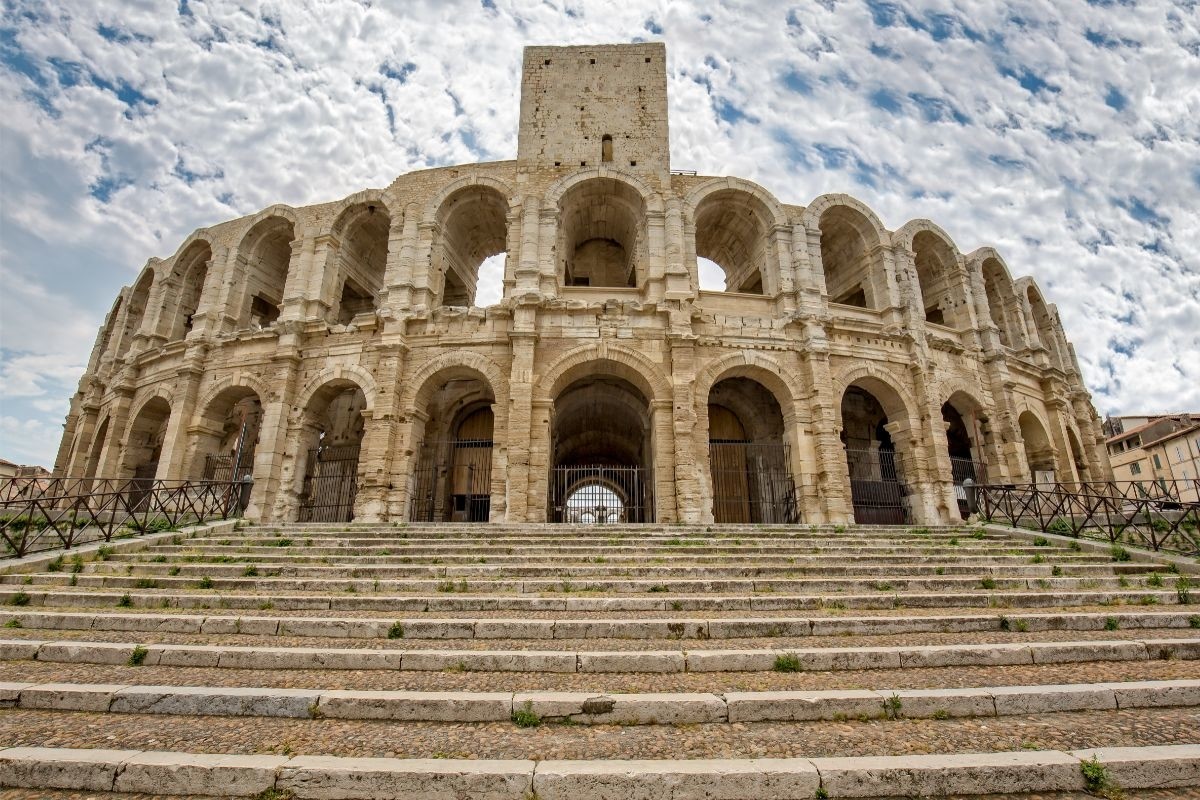 Les Arènes d'Arles © Canva
