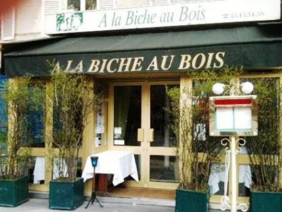 A la Biche au Bois