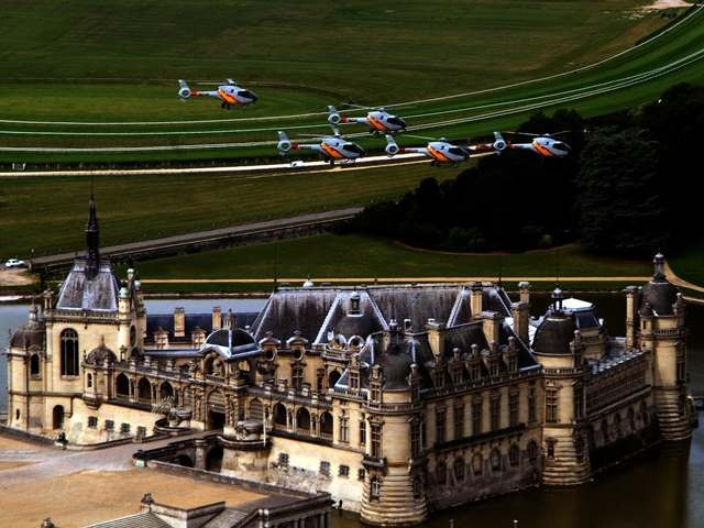 Chateau de Chantilly - Photo by J.L. Aubert ©