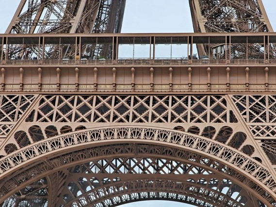 Tour Eiffel - Photo by Christophe Mouton ©
