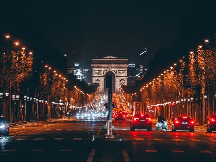 Arco di Trionfo Parigi © Canva