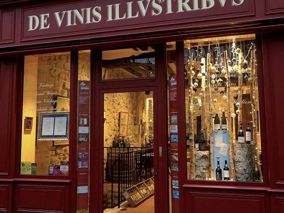De Vinis Illustribus 
