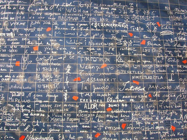 Le mur des Je T’Aime, il Muro dei “Ti Amo” Montmartre Parigi