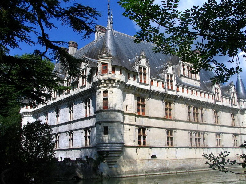 Castello di Azay-Le-Rideau  - Castelli della Loira storia, info sulla visita e biglietti 