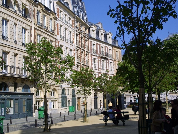 Place Dauphine a Parigi: informazioni turistiche e pratiche