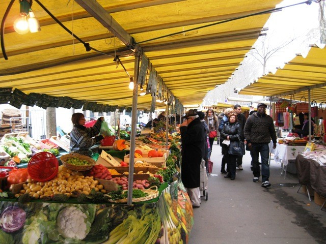 Mercatini di Parigi: Mercato di Place des Fêtes