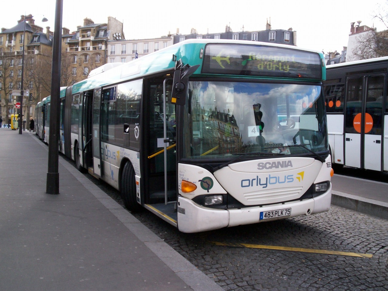 Orlybus: navetta autobus da l'aeroporto Orly e Denfert-Rochereau