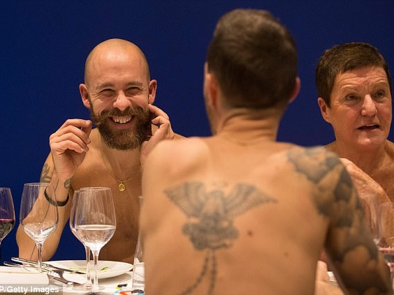 O' Naturel, a cena al ristorante nudista di Parigi - Parigi.it