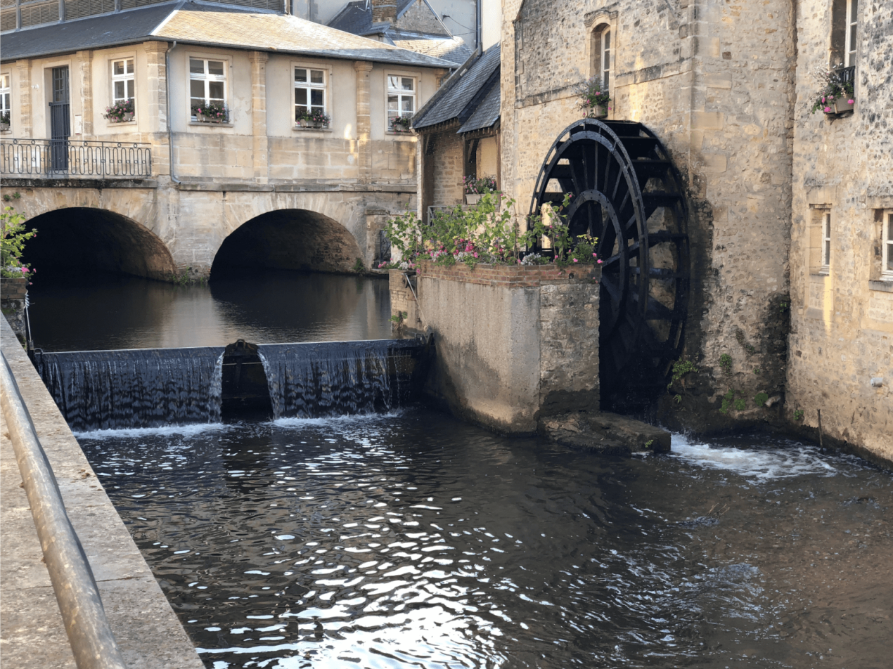 Bayeux: informazioni, distanze da Parigi, cosa vedere e come arrivare