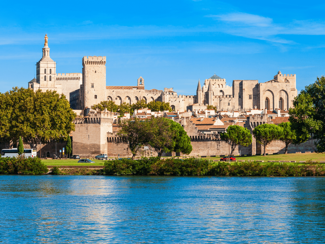 Cosa vedere e fare ad Avignone, la città dei papi in Provenza