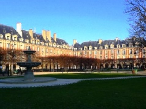 Place des Vosges a Parigi: Storia e curiosità